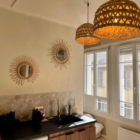 « Sahara » Deco Desert, Coeur De Ville De 툴롱 외부 사진