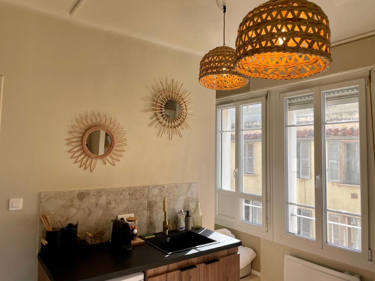« Sahara » Deco Desert, Coeur De Ville De 툴롱 외부 사진