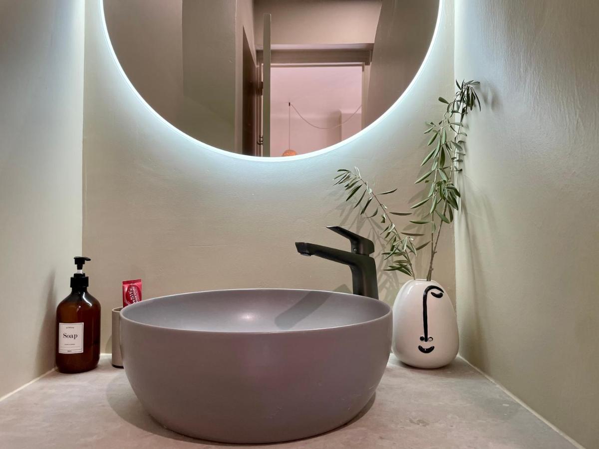 « Sahara » Deco Desert, Coeur De Ville De 툴롱 외부 사진